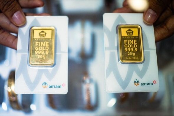 harga-emas-antam-meroket-hari-ini-nyaris-rp-25-juta-per-gram-1761021329895_169
