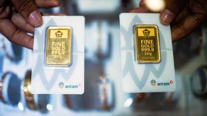 harga-emas-antam-meroket-hari-ini-nyaris-rp-25-juta-per-gram-1761021329895_169