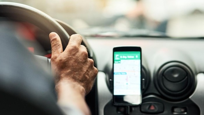 ilustrasi-taksi-online_169